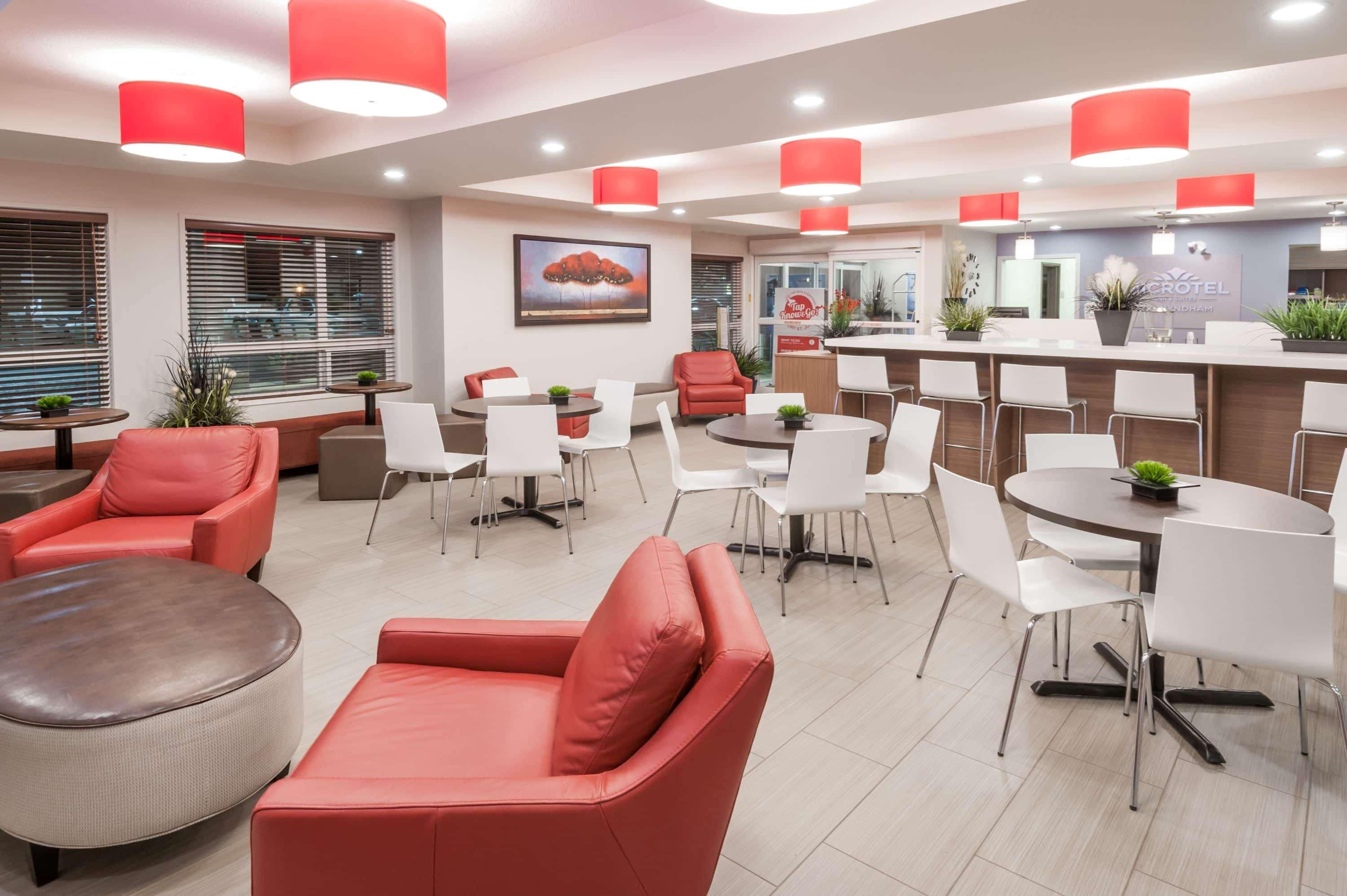 Microtel Inn & Suites By Wyndham Fort Saint John Fort St. John Экстерьер фото